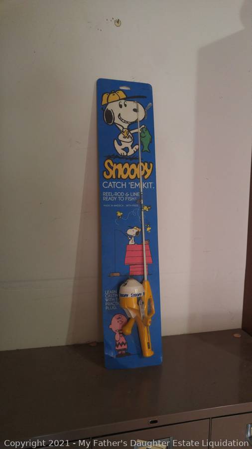 New Old Stock Childrens Snoopy Fishing Pole Auction