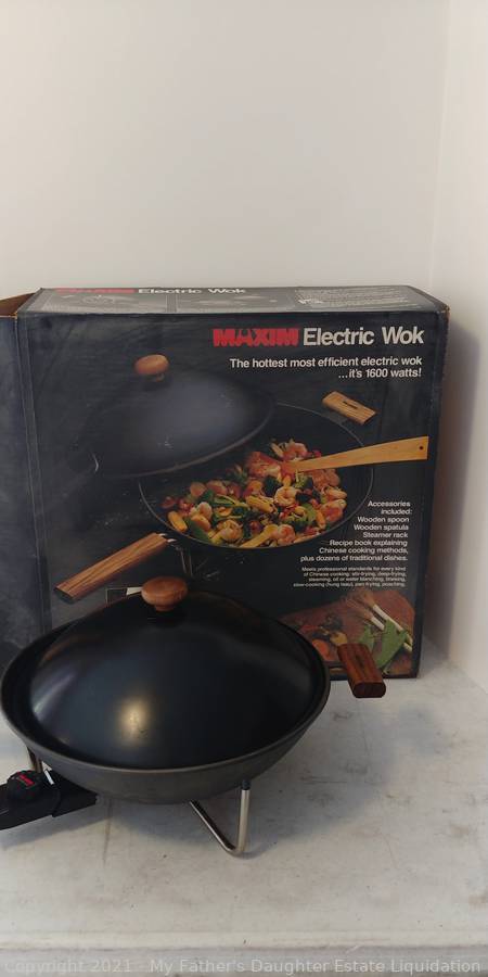 Maxim 1600 Watt Electric wok